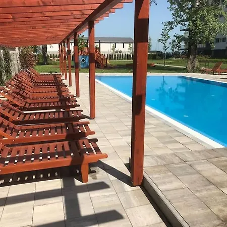 Admiral Lakeside Luxury *