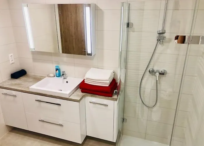 Admiral Lakeside Luxury דירה שיופוק